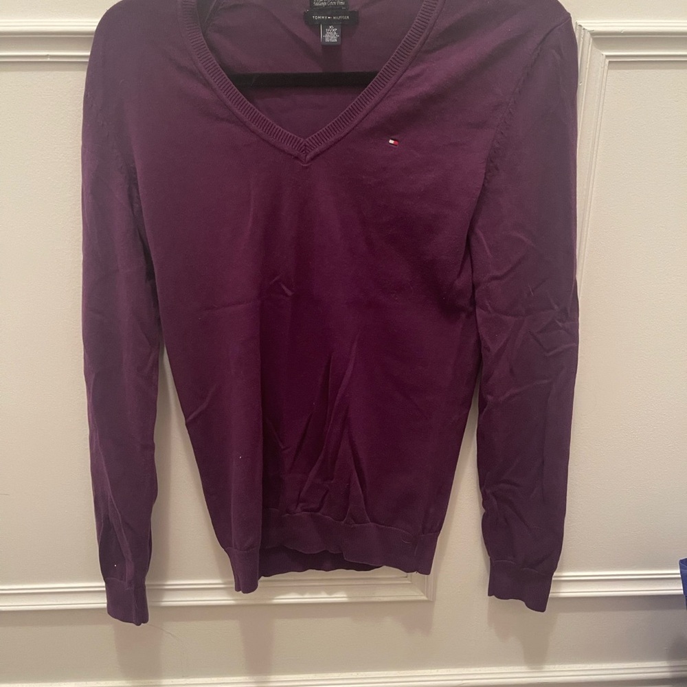 Tommy Hilifiger long sleeve sweater - Picture 2 of 4